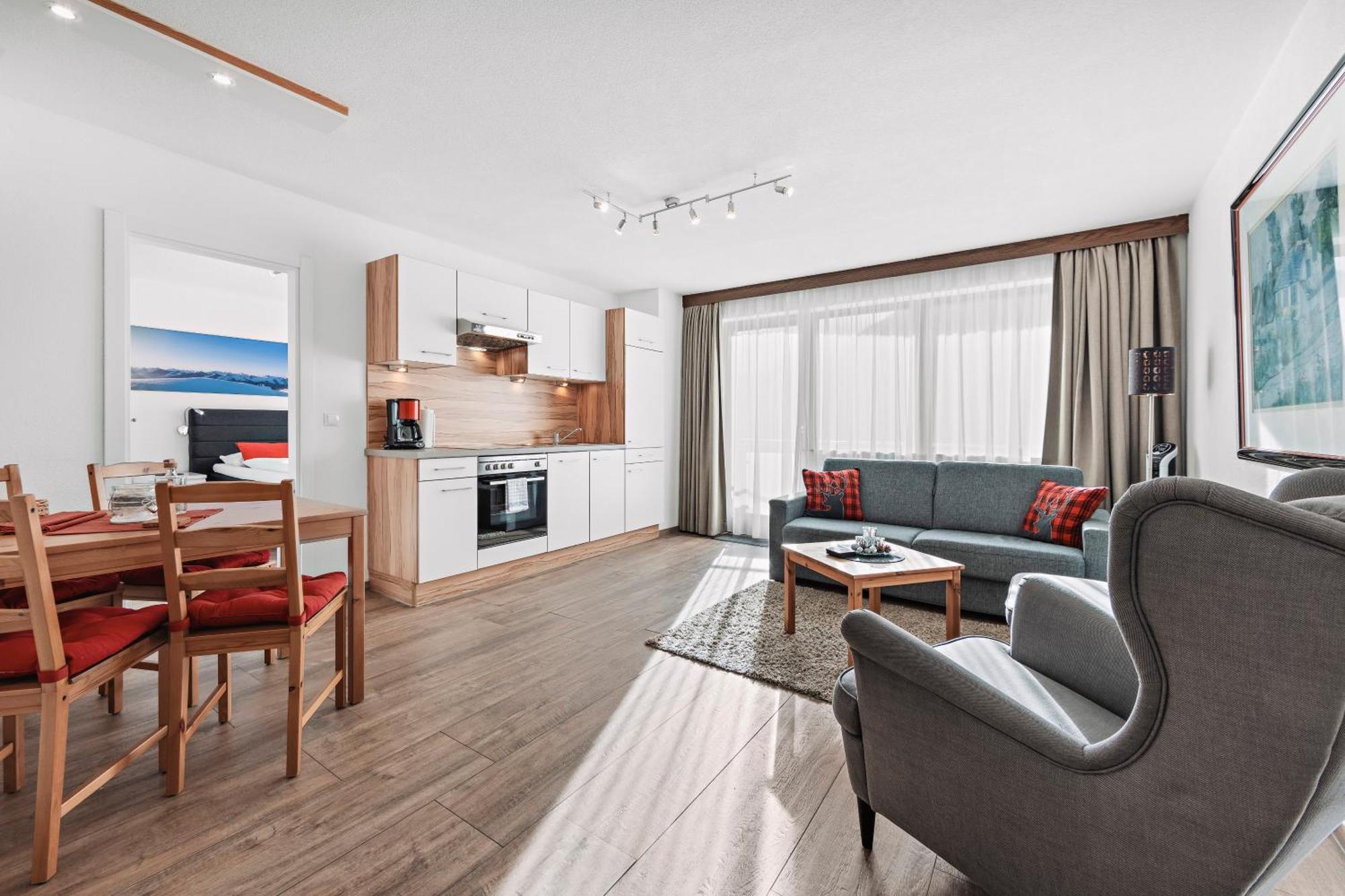 Herzblut Wohlfuehl Appartements Oetz Luaran gambar
